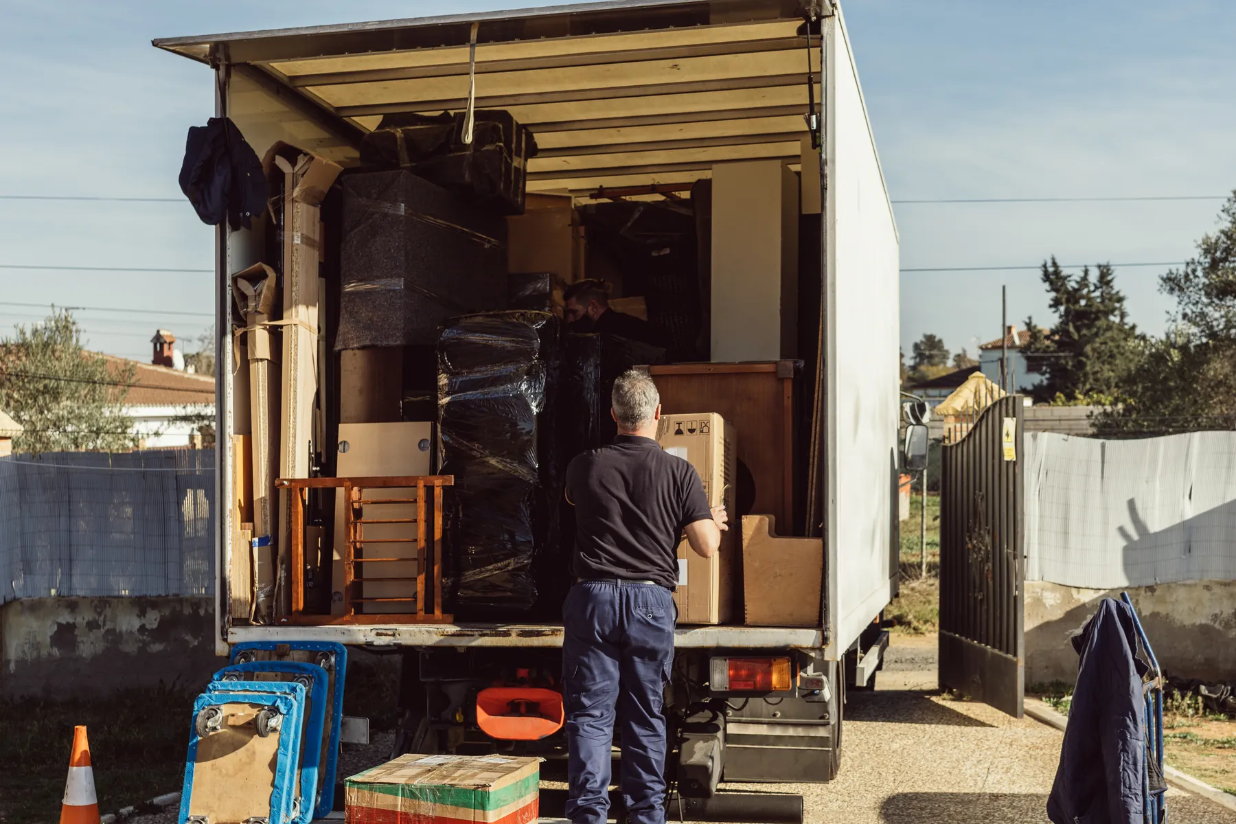 Entrümpelung und Räumung mit Abtransport